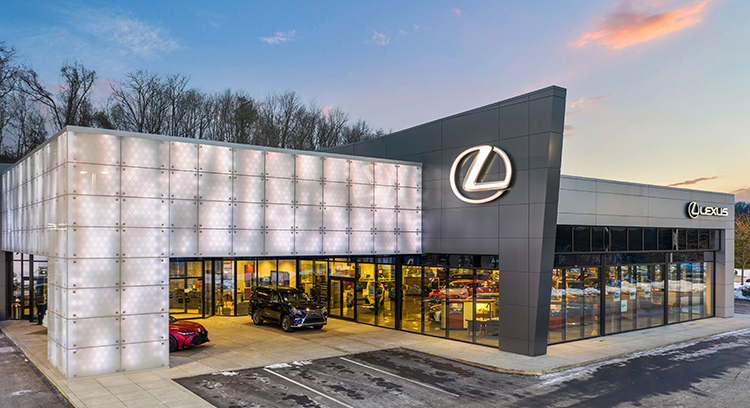 Lexus of North Hills (3)